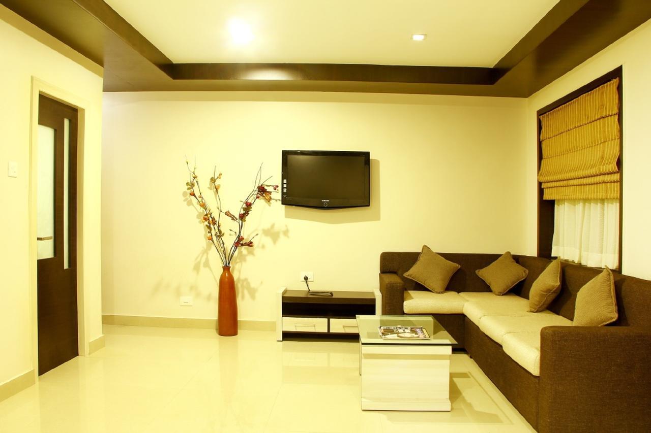 The Rubis Hotel Kottakkal Exterior photo